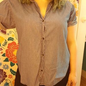 GAP rolled sleeve chambray denim button up shirt